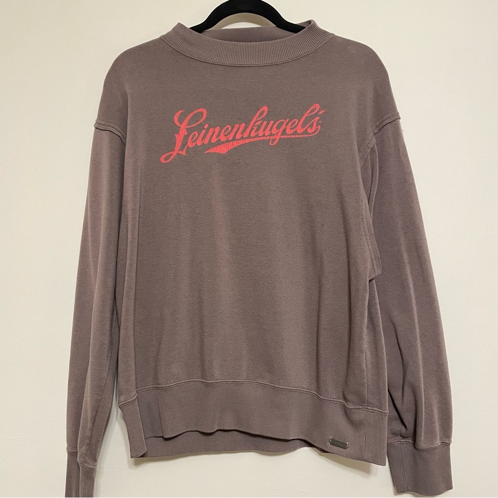 Leinenkugel’s brown sweatshirt